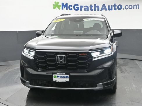 Used 2025 Honda Pilot TrailSport image 6