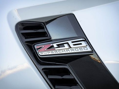 Used 2017 Chevrolet Corvette Z06 image 7