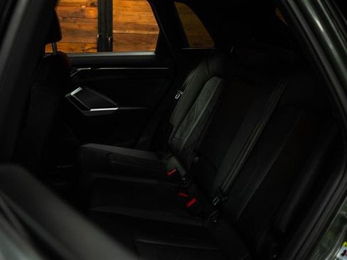 Used 2023 Audi Q3 2.0T Premium image 11