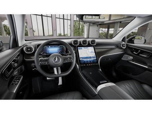 Certified 2025 Mercedes-Benz GLC 300 4MATIC image 24