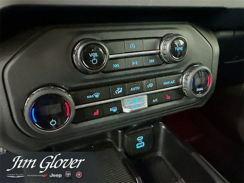 Used 2025 Ford Bronco Big Bend image 35