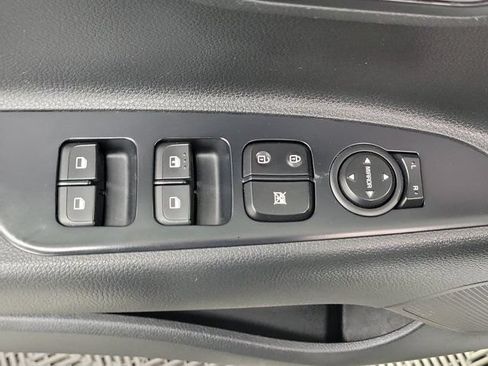 Used 2021 Kia Rio S FWD image 19