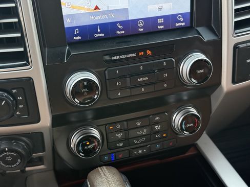 Used 2020 Ford F150 King Ranch w/ Equipment Group 601A Luxury AWD/4WD image 22