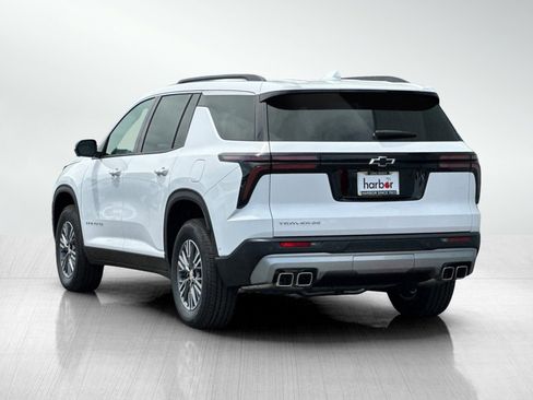 New 2025 Chevrolet Traverse LT w/ Enhanced Driving Package image 6