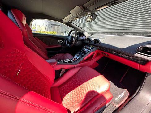 Used 2016 Lamborghini Huracan LP 610-4 AWD/4WD image 37