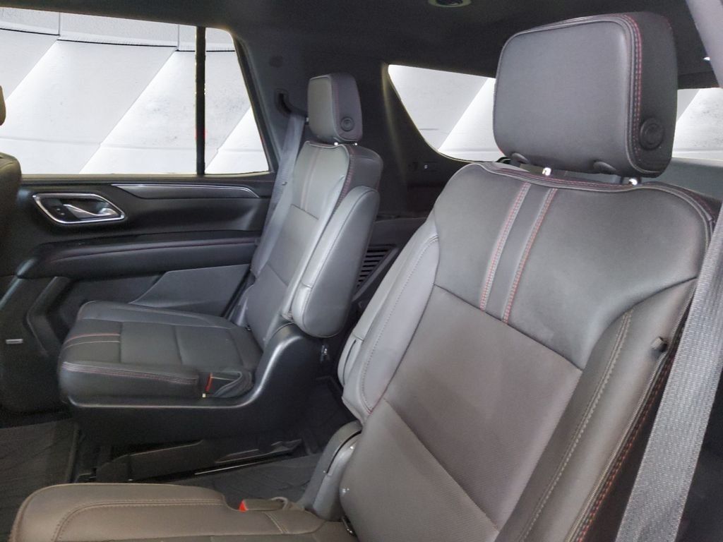 Used 2024 Chevrolet Tahoe RST w/ Luxury Package AWD/4WD image 18