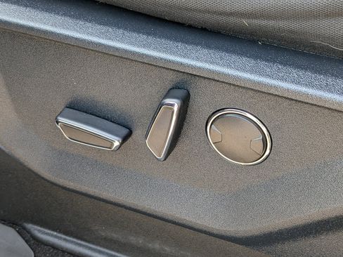 Certified 2021 Ford F150 XLT w/ Equipment Group 302A High image 18