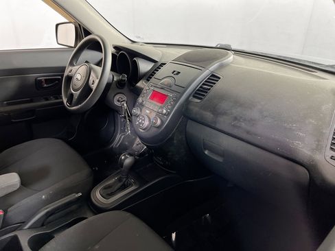 Used 2011 Kia Soul ! FWD image 25