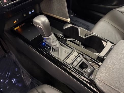 Certified 2025 Toyota Camry XLE FWD image 16