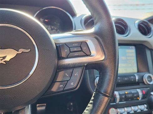 Used 2016 Ford Mustang Premium image 23