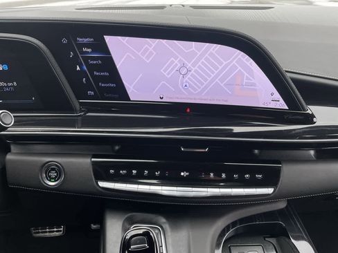 Used 2023 Cadillac Escalade V w/ LPO, ONYX Package image 13