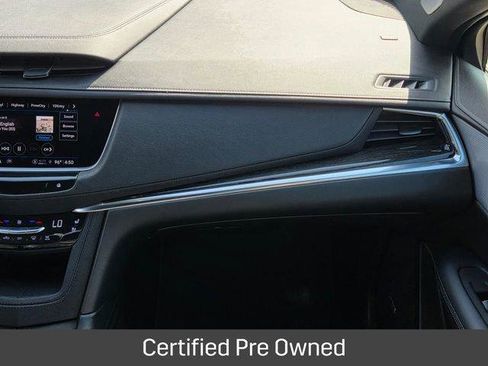 Certified 2022 Cadillac XT5 Premium Luxury AWD/4WD image 18