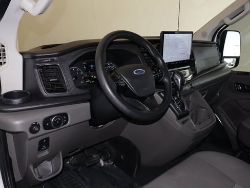 Used 2023 Ford Transit 350 XLT RWD image 23