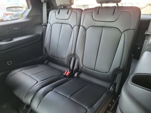 New 2026 Jeep Grand Cherokee L Limited w/ Limited Altitude Package AWD/4WD image 7