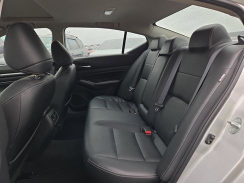 Used 2019 Nissan Altima 2.5 SL FWD image 14