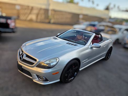 Used 2012 Mercedes-Benz SL 550 image 2