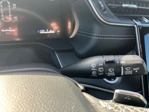 New 2025 Jeep Grand Cherokee L Altitude image 24