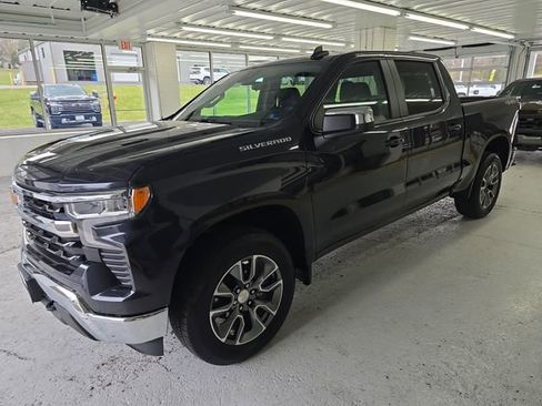 Certified 2024 Chevrolet Silverado 1500 LT image 2