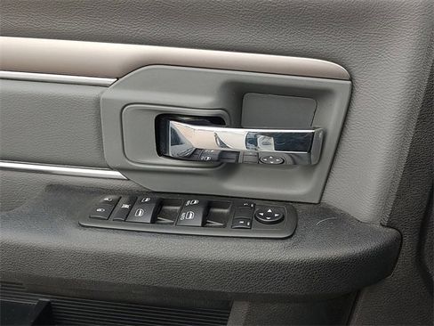 Certified 2022 RAM 1500 Classic SLT w/ Electronics Group image 25