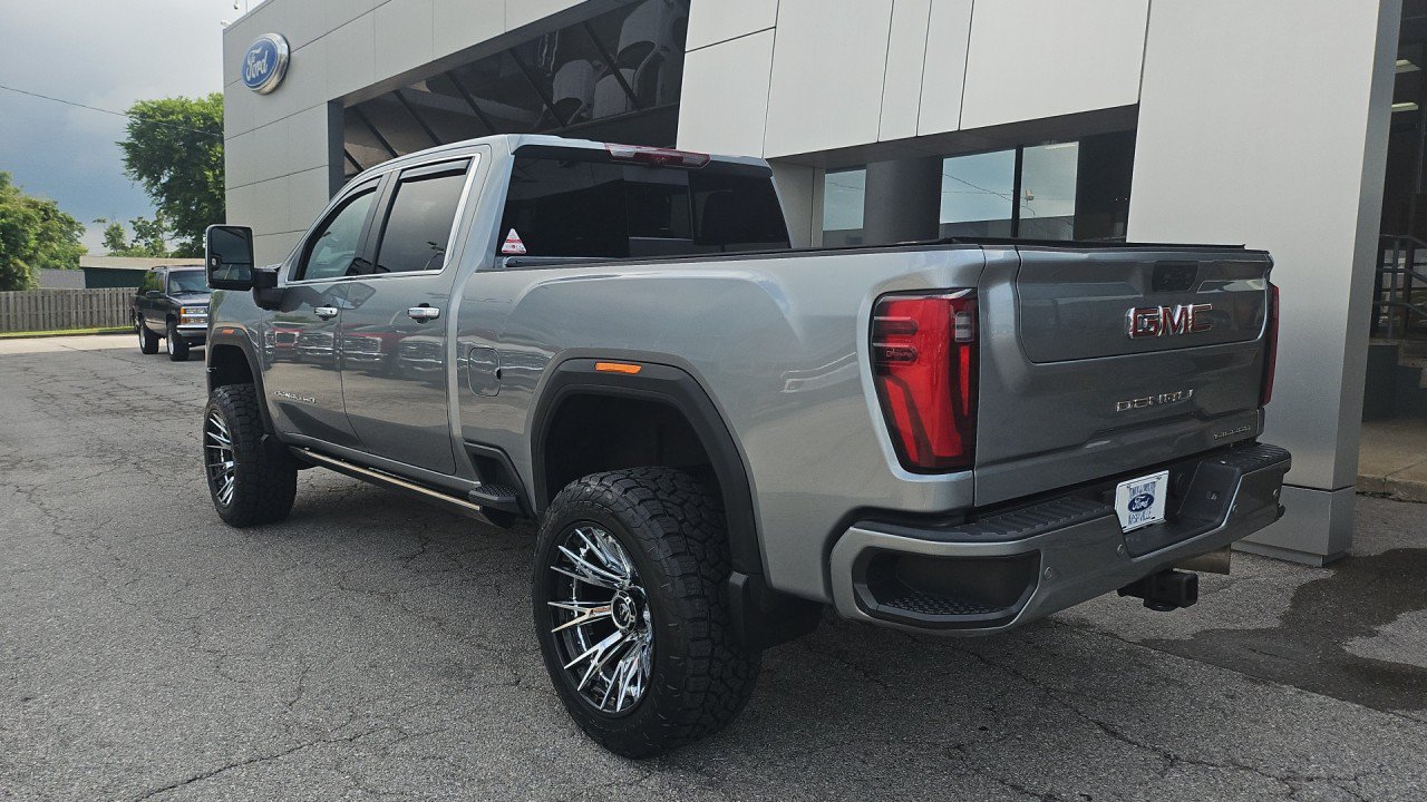 Used 2024 GMC Sierra 2500 Denali w/ Denali Reserve Package AWD/4WD image 3