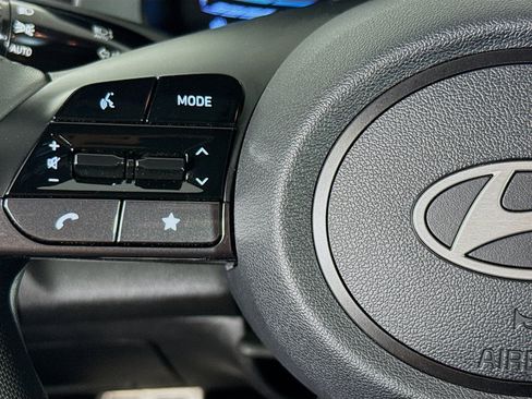 Used 2026 Hyundai Elantra Sport FWD image 13
