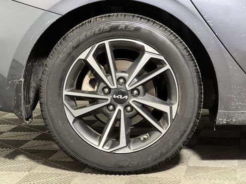 Used 2023 Kia Forte LXS w/ LXS Technology Package image 10