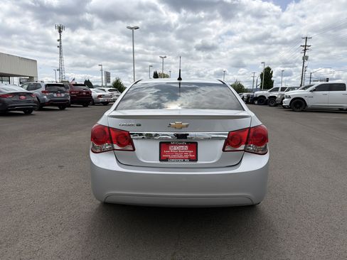 Used 2014 Chevrolet Cruze Eco FWD image 4