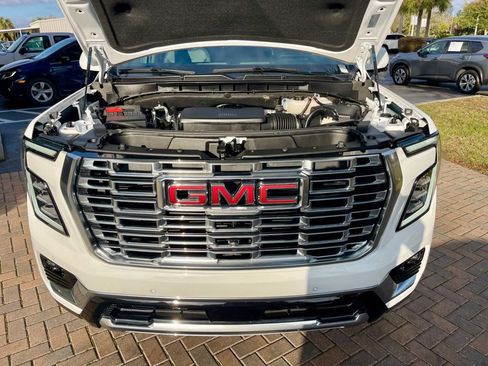 Used 2025 GMC Yukon Denali image 18