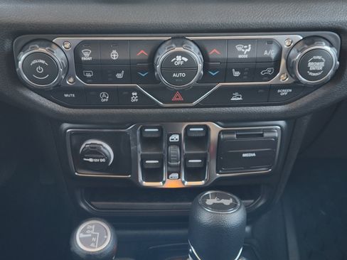 New 2026 Jeep Wrangler Sport S image 15