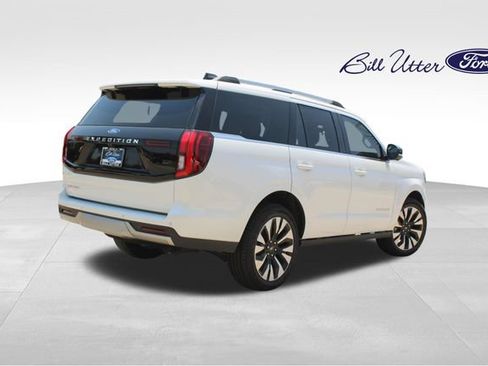 New 2026 Ford Expedition Platinum w/ Driver's Package AWD/4WD image 3