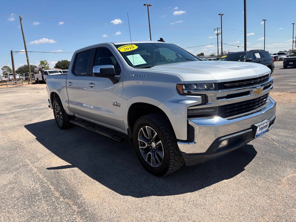 Used 2019 Chevrolet Silverado 1500 LT w/ Texas Edition RWD image 2