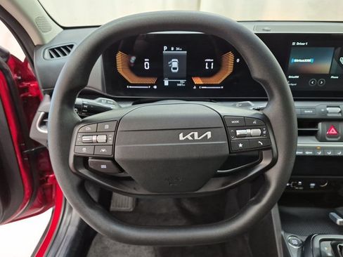 Certified 2025 Kia K4 FWD image 15