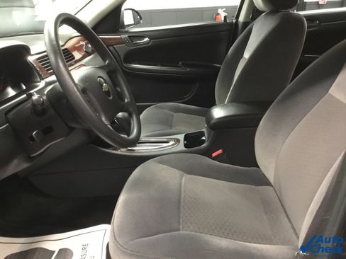 Used 2010 Chevrolet Impala LS image 22
