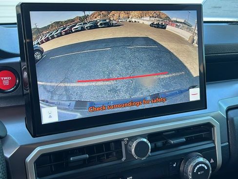 Used 2024 Toyota Tacoma TRD Off-Road w/ TRD Off Road Upgrade Package AWD/4WD image 19