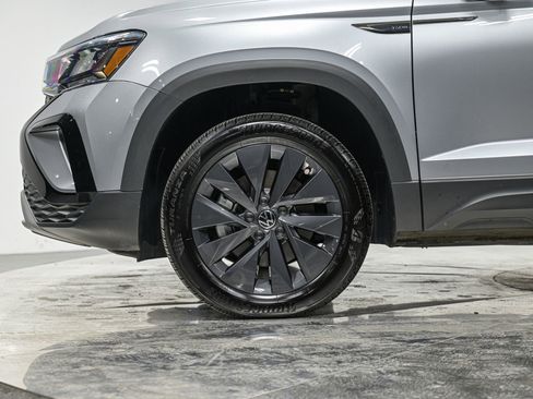 Used 2024 Volkswagen Taos S image 3