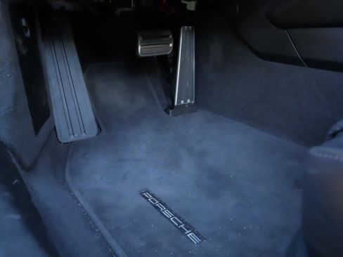 Used 2025 Porsche 911 Carrera S image 17