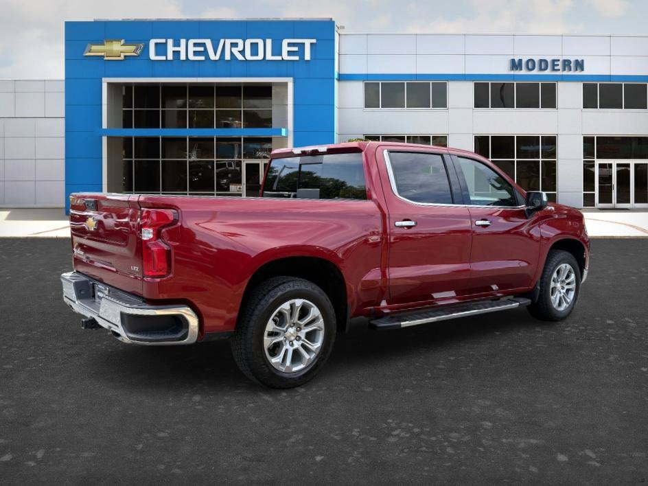 Used 2025 Chevrolet Silverado 1500 LTZ w/ LTZ Premium Package AWD/4WD image 5