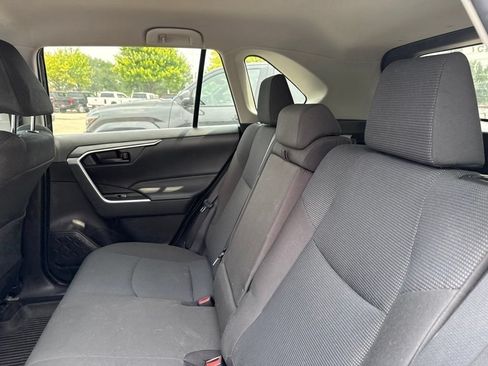 Used 2022 Toyota RAV4 LE AWD/4WD image 22