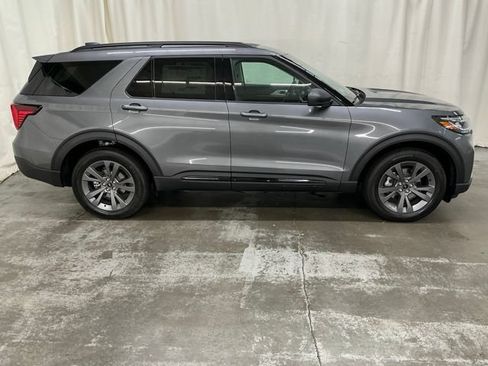 New 2026 Ford Explorer Active w/ Active Comfort Package AWD/4WD image 2