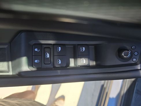 New 2025 Jeep Grand Cherokee Laredo w/ Luxury Tech Group I image 14