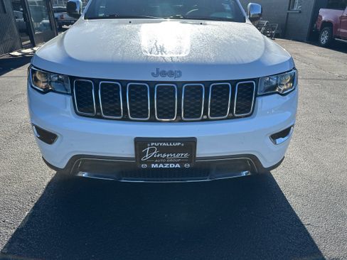 Used 2019 Jeep Grand Cherokee Limited w/ Trailer Tow Group IV AWD/4WD image 24