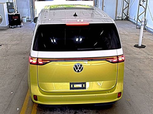 Used 2025 Volkswagen ID. Buzz Pro S Plus AWD/4WD image 4