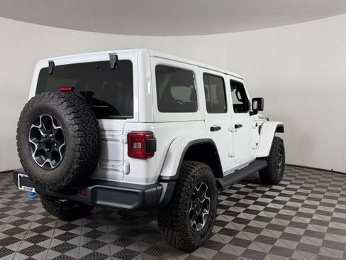 Used 2022 Jeep Wrangler Unlimited Rubicon 4xe AWD/4WD image 8