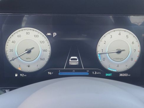 Used 2023 Hyundai Elantra SEL w/ Convenience Package FWD image 10