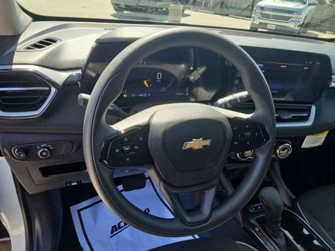 Used 2026 Chevrolet TrailBlazer LT AWD/4WD image 11