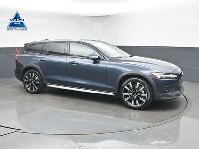 Used 2025 Volvo V60 B5 Cross Country Ultra