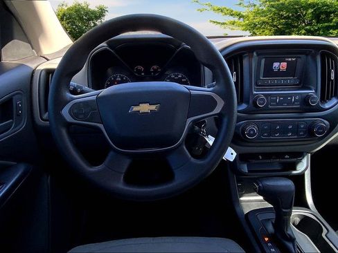 Used 2017 Chevrolet Colorado W/T w/ WT Convenience Package image 9