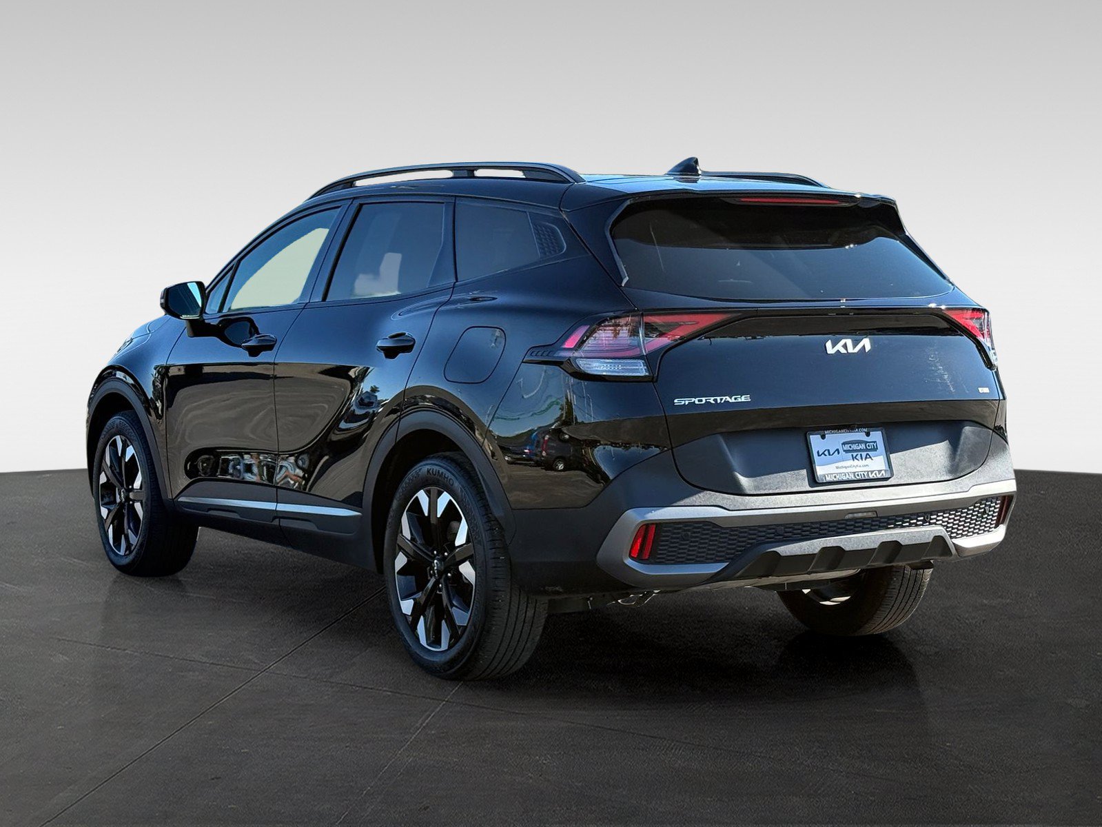 Used 2023 Kia Sportage X-Line w/ X-Line Premium Package AWD/4WD image 7
