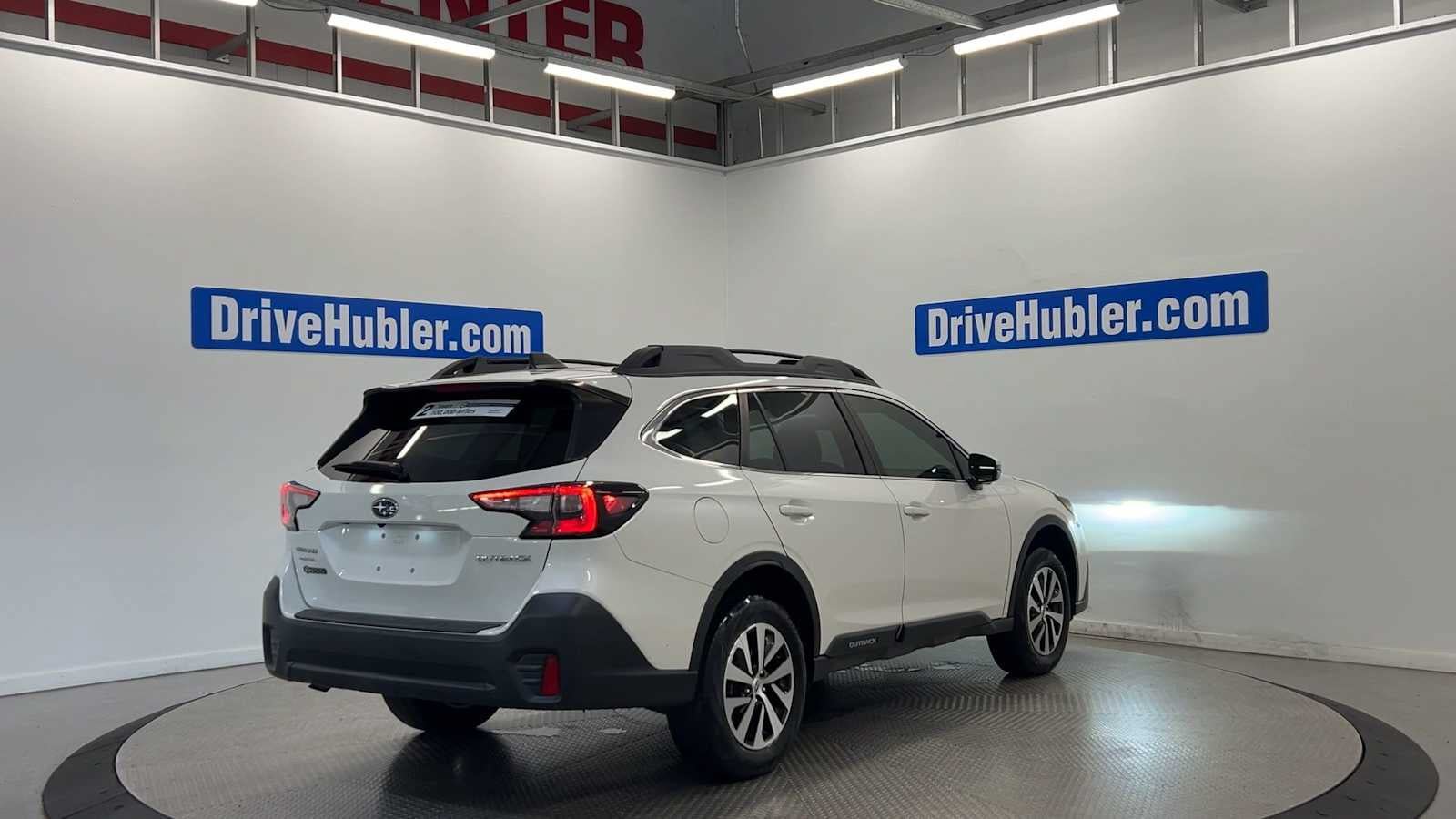 Used 2020 Subaru Outback Premium w/ Popular Package #1 AWD/4WD image 8