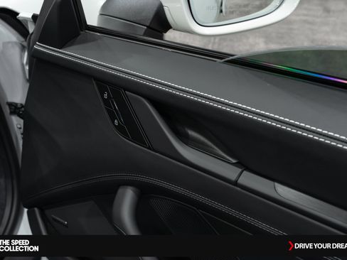 Used 2025 Porsche 911 Targa 4 GTS image 17